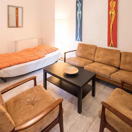 Apartment Mehringdamm *
